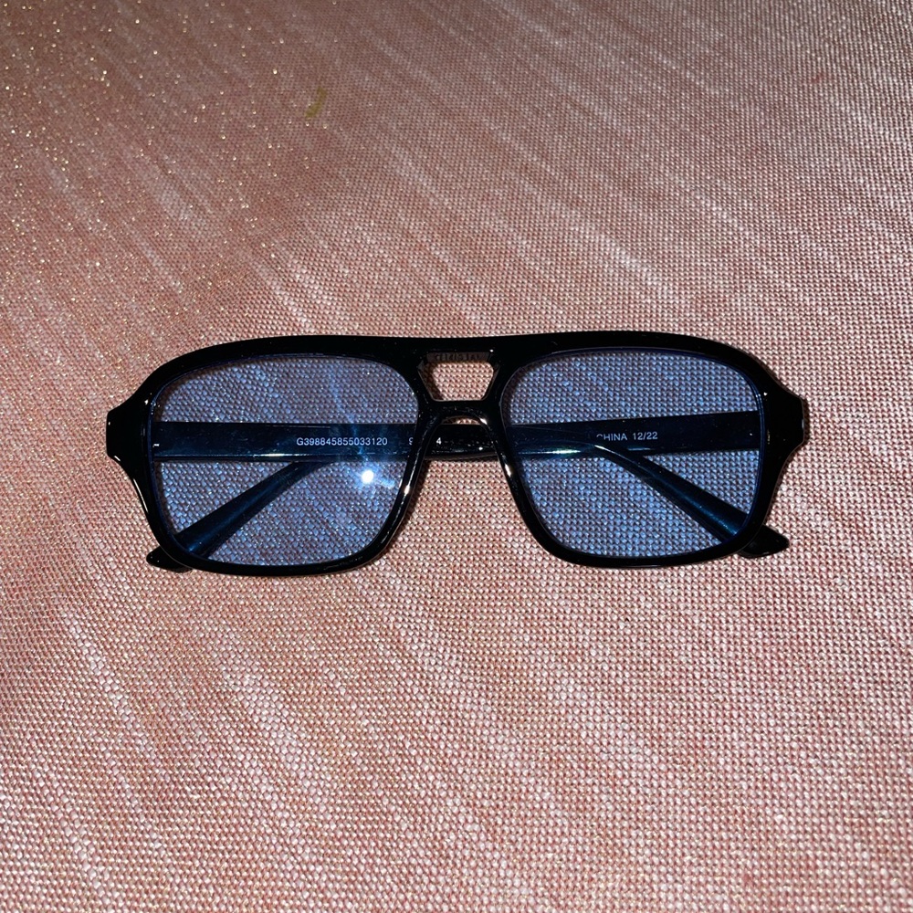 Blue lens sunglasses